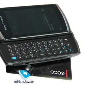 Sony Ericsson Vivaz u8i Pro,  (Ŧ 30 000)