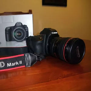 Canon EOS 5D Mark II Digital SLR Camera with Canon EF 24-105mm IS lens