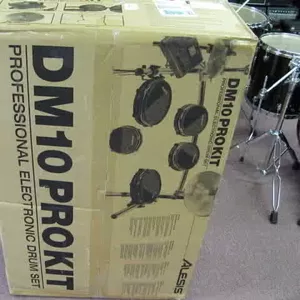 Alesis DM10 Pro Electronic Drum Set-----400Euro