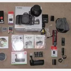 Canon Eos 5D Mark II Digital SLR Camera w/ EF 24-105mm L Is USM Lens