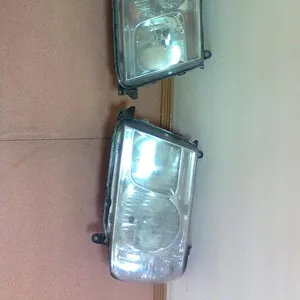 Продам передние фары наToyota Land Cruiser 105 кузов 