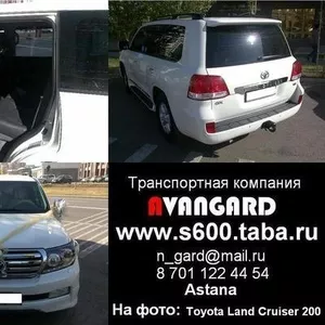 Аренда Toyota Land Cruiser 200 черного и белого цвета 