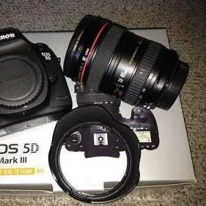 Canon EOS 5D Mark III Цифровая зеркальная камера с EF 24-105mm F / 4 L