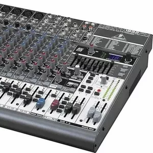 Микшерный пульт Behringer XENYX 1832FX