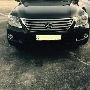 Lexus LX570