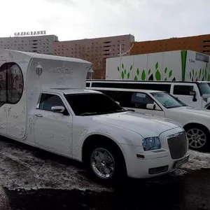 Новинка Chrysler 300C Карета белого цвета для любых мероприятий.	