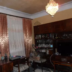 Продам 3 комнатную квартиру в городе, удобно под офис