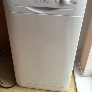 Посудомоечная машина Indesit IDL 40