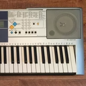 Продаю новый синтезатор Yamaha PSR - E323