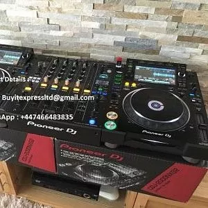 2x Pioneer CDJ-2000NXS2 +  1x DJM-900NXS2 mixer==  2900EUR 