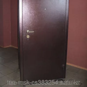 Срочно требуются  установщики металлических дверей 