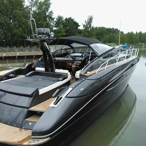 Итальянская яхта Riva Rivale 16 м,  2014