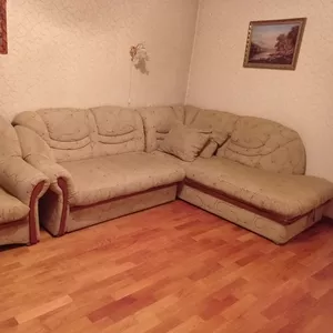 Продам угловой диван раздвижной трёх местный