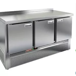 Морозильный стол HICOLD GNE 111/BT состоит из рабочей поверхности,  на 
