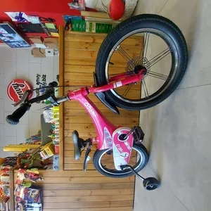 Двухколесный Розовый Детский велосипед. Колеса 18