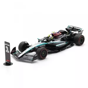 Spark Mercedes F1 W15 w. Flag - 1st 2024 British Grand (MEGATRONTOYS)