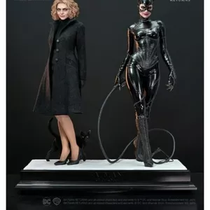 Batman Returns Catwoman (Dual Ver.) 1/3 Scale Statue (MEGATRONTOYS)