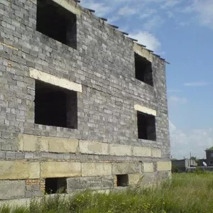 Большая 2-х этажная коробка