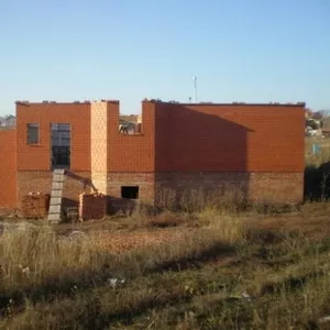 продам недостроенный коттедж.