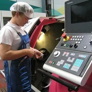 Токарь с опытом работы
