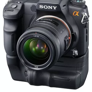 Sony A200 +2обьектива+вспышка+грип  1100$